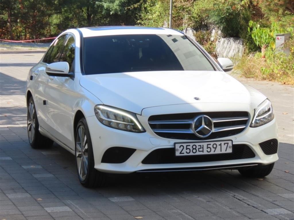 벤츠 C 클래스 C클래스 W205 C220 d 4MATIC 이미지 2