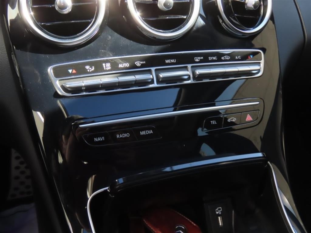 벤츠 C 클래스 C클래스 W205 C220 d 4MATIC 이미지 7