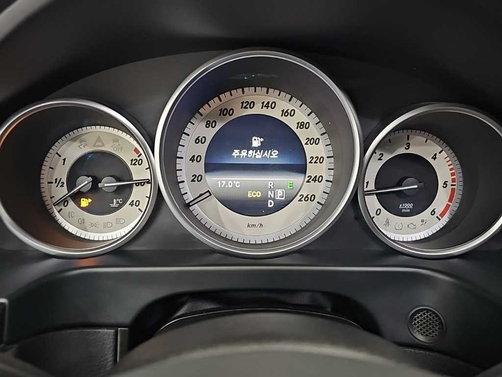 벤츠 E 클래스 E-클래스 W212 E220 블루텍 아방가르드 이미지 6