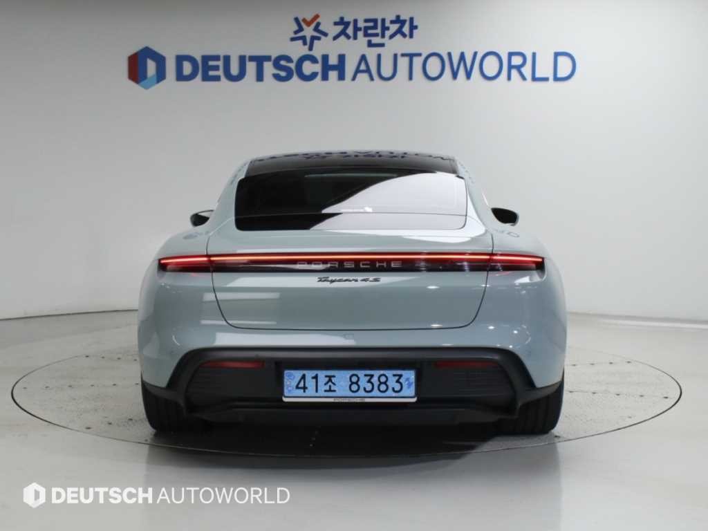 포르쉐 타이칸 4S 이미지 4