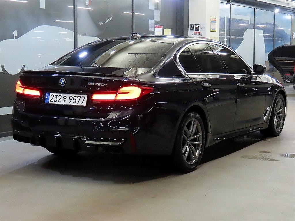 BMW 5시리즈 5시리즈 (G30) 530i M 스포츠 이미지 4
