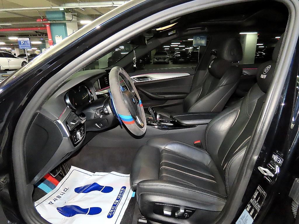 BMW 5시리즈 5시리즈 (G30) 530i M 스포츠 이미지 6