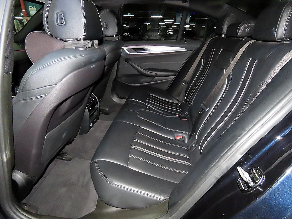 BMW 5시리즈 5시리즈 (G30) 530i M 스포츠 이미지 7
