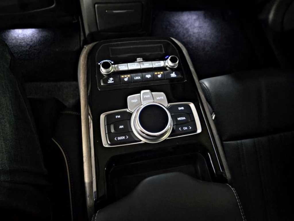 제네시스 G90 3.8 GDI AWD 럭셔리 이미지 20