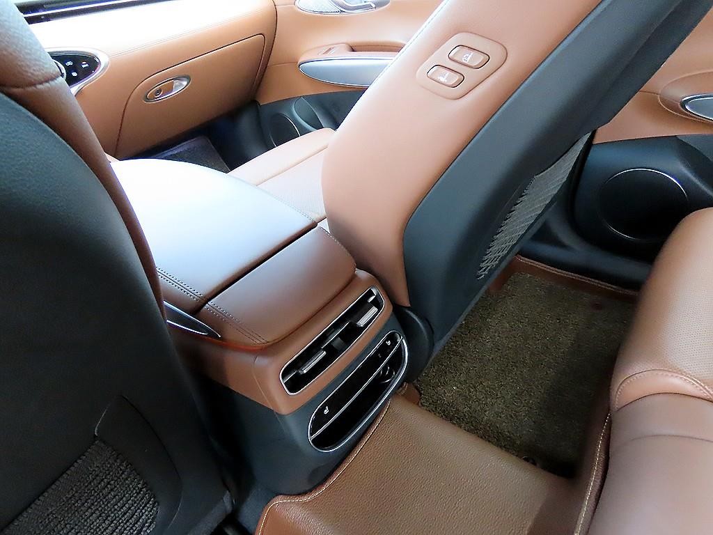 제네시스 GV70 2.5T 가솔린 AWD 기본형 이미지 16