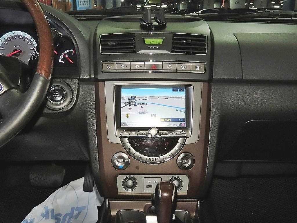 KG모빌리티(쌍용) 렉스턴 렉스턴W 2.0  4WD RX7 프레스티지 이미지 11