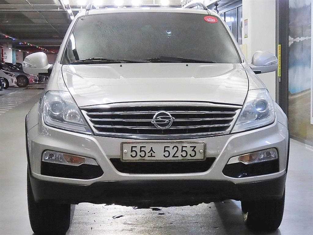 KG모빌리티(쌍용) 렉스턴 렉스턴W 2.0  4WD RX7 프레스티지 이미지 2