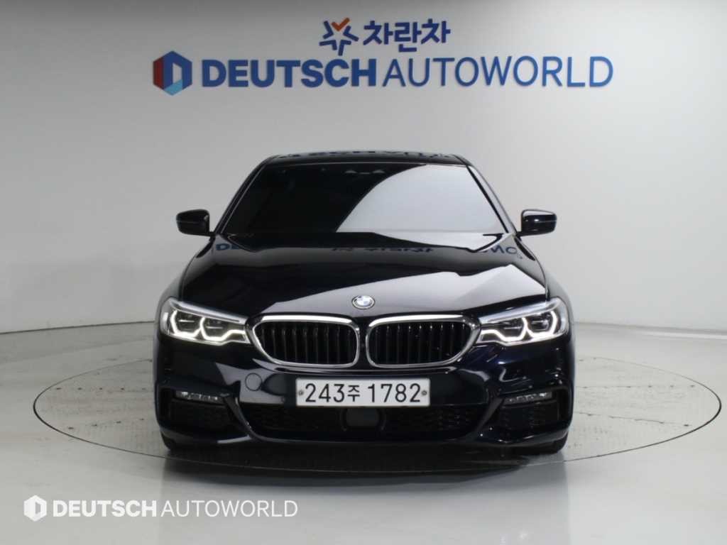 BMW 5시리즈 5시리즈 (G30) 530i xDrive M 스포츠 플러스 이미지 1
