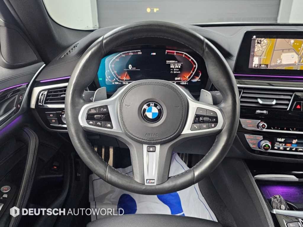 BMW 5시리즈 5시리즈 (G30) 530i xDrive M 스포츠 플러스 이미지 13