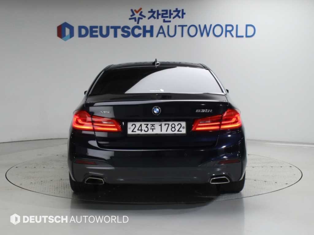 BMW 5시리즈 5시리즈 (G30) 530i xDrive M 스포츠 플러스 이미지 4