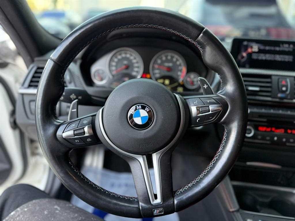 BMW 3시리즈 M3 (F80, E90) M3 세단 이미지 10