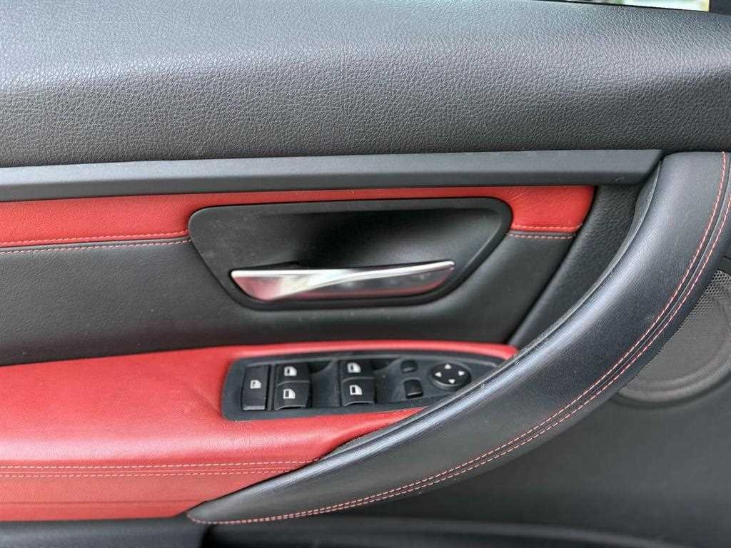 BMW 3시리즈 M3 (F80, E90) M3 세단 이미지 12