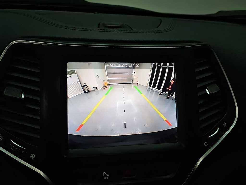 지프 체로키 체로키(KL) 2.4 론지튜드 AWD 이미지 15