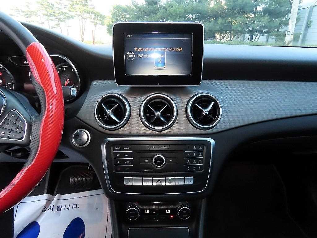 벤츠 CLA 클래스 CLA클래스 CLA 250 4MATIC 이미지 12