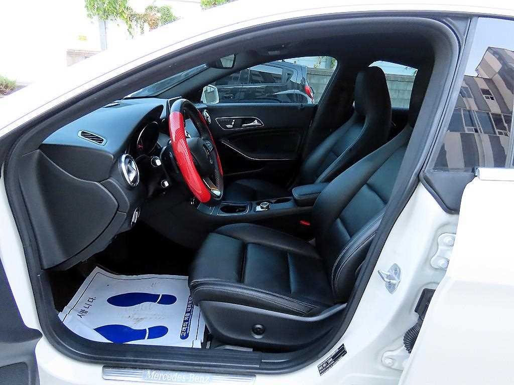벤츠 CLA 클래스 CLA클래스 CLA 250 4MATIC 이미지 5