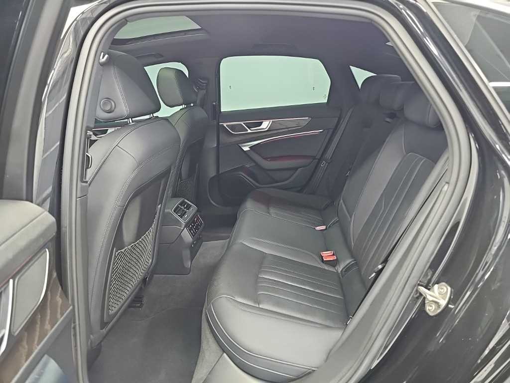 아우디 A6 A6 (C8) 45 TFSI 콰트로 프리미엄 이미지 12