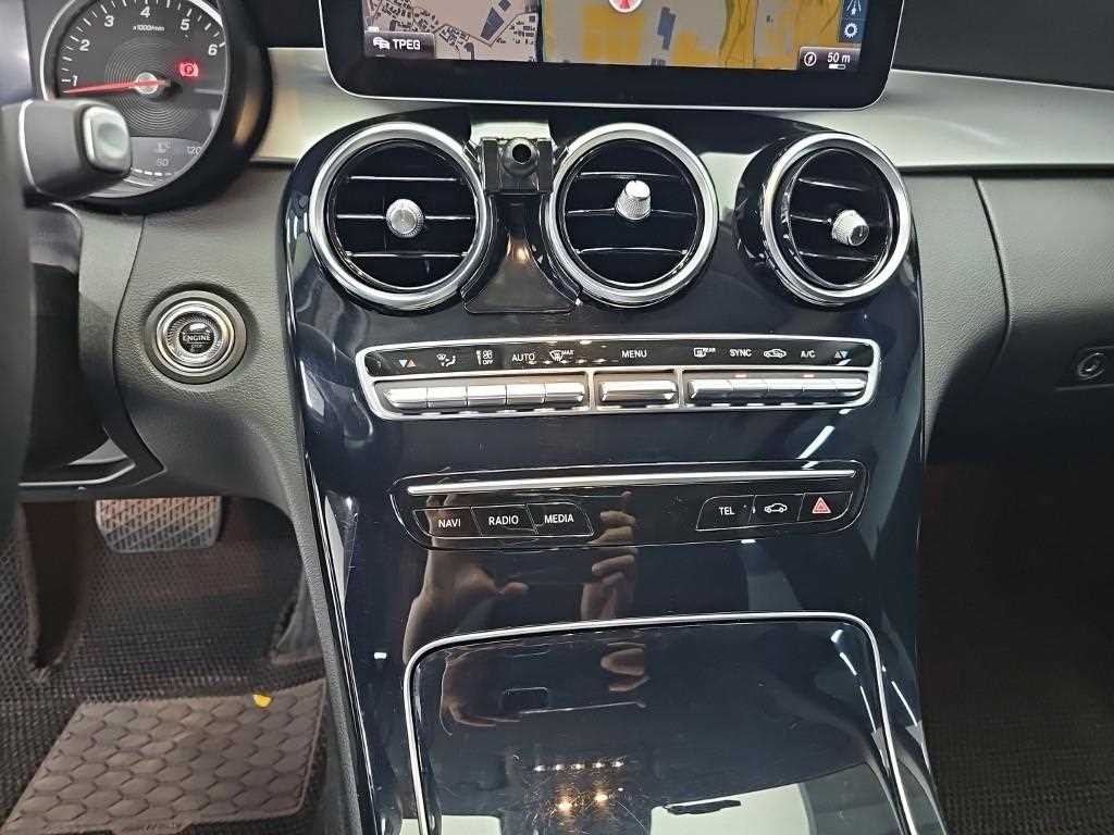 벤츠 C 클래스 C클래스 W205 C200 이미지 10