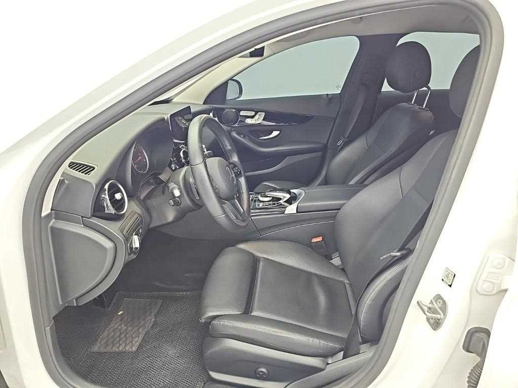 벤츠 C 클래스 C클래스 W205 C200 이미지 11