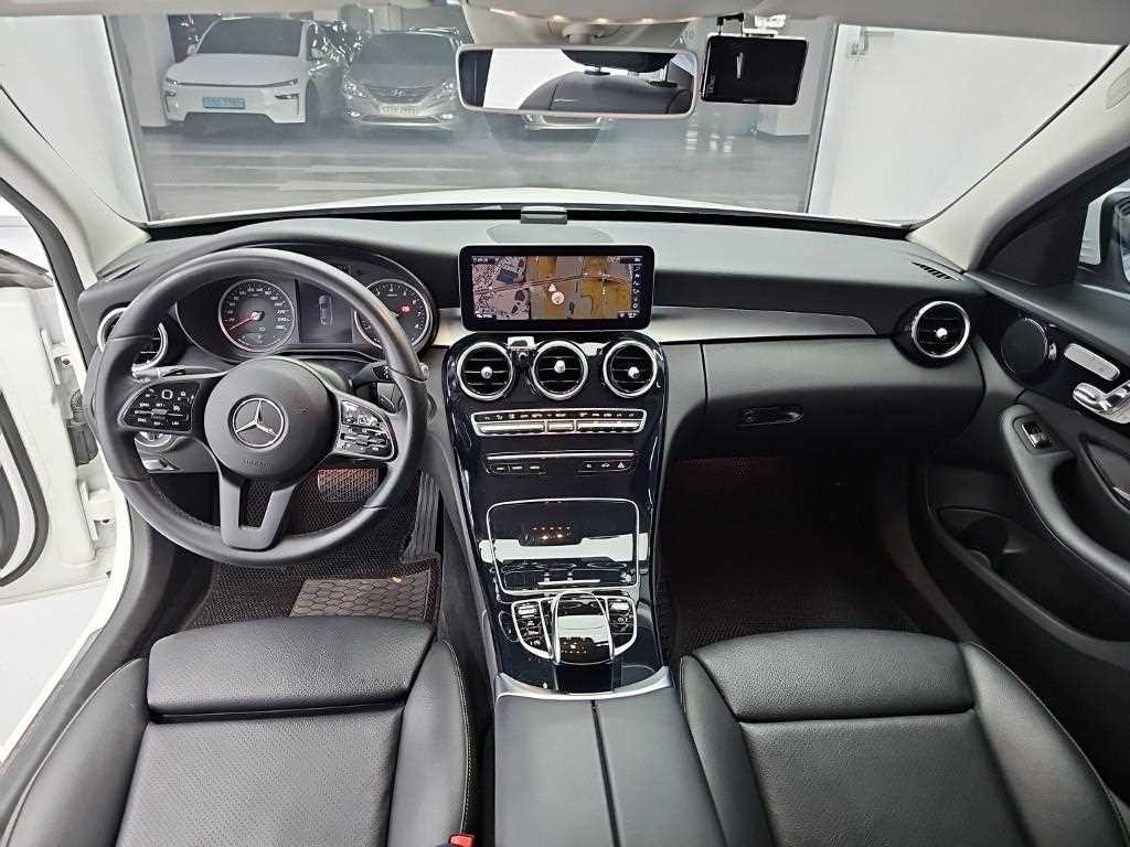 벤츠 C 클래스 C클래스 W205 C200 이미지 7