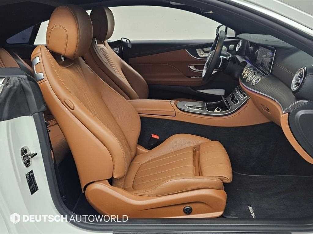 벤츠 E 클래스 E-클래스 W213 E300d 4MATIC 쿠페 이미지 10
