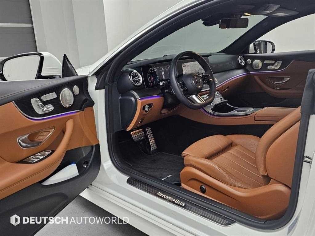 벤츠 E 클래스 E-클래스 W213 E300d 4MATIC 쿠페 이미지 11