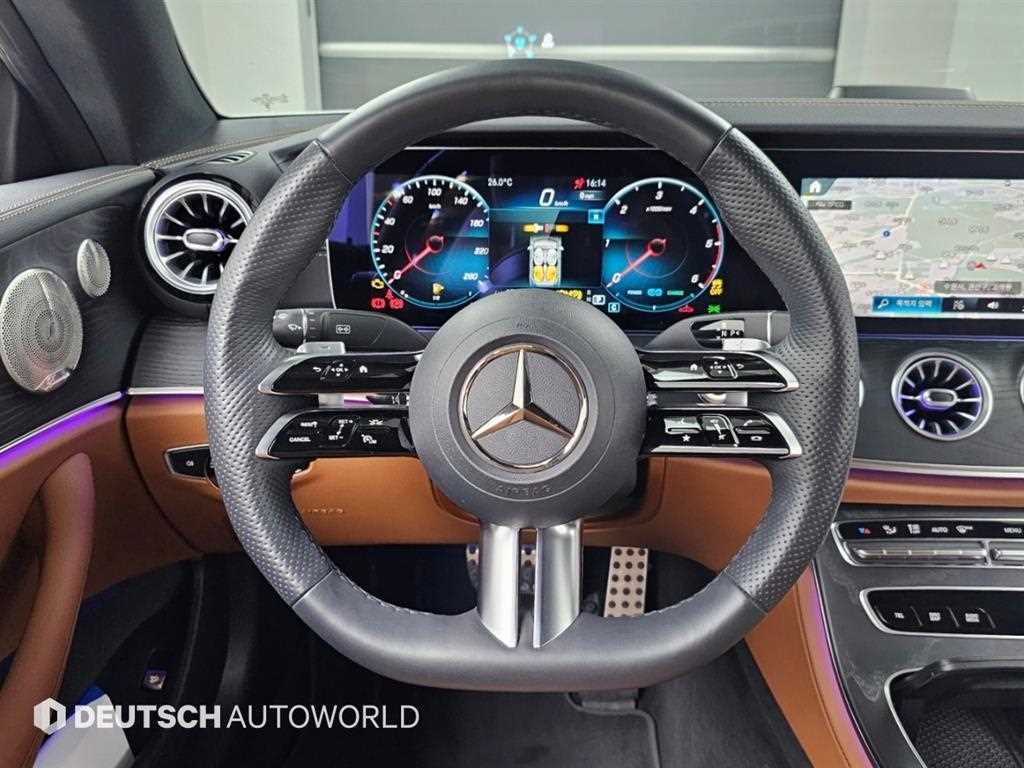 벤츠 E 클래스 E-클래스 W213 E300d 4MATIC 쿠페 이미지 13