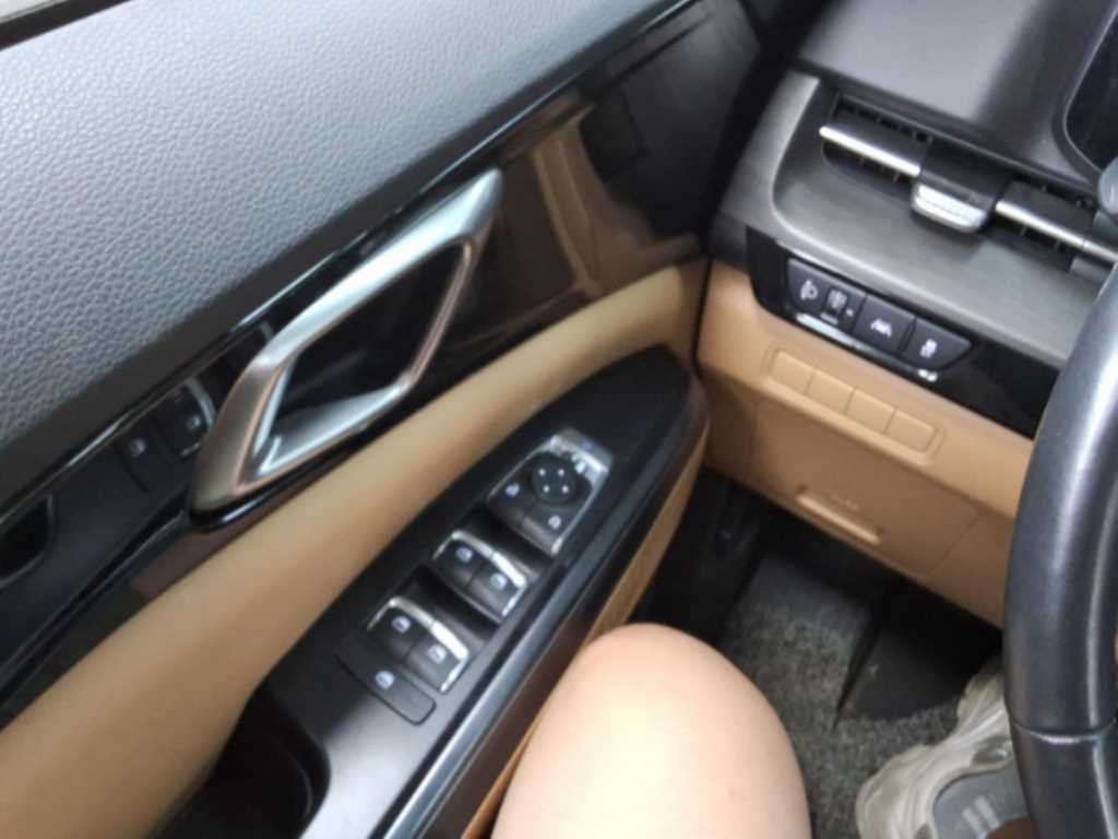 기아 카니발 카니발 4세대 디젤 9인승 프레스티지 이미지 4