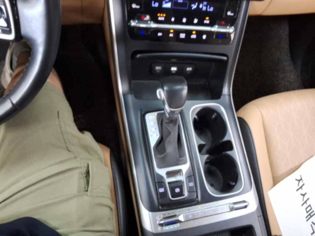 기아 카니발 카니발 4세대 디젤 9인승 프레스티지 이미지 9