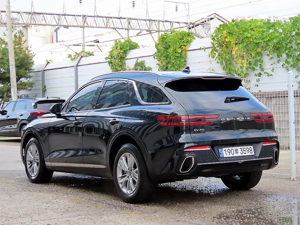 제네시스 GV70 2.5T 가솔린 2WD 기본형 이미지 3