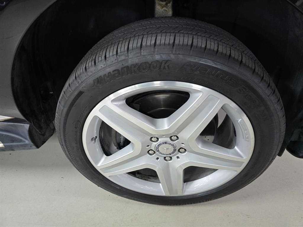 벤츠 M 클래스 뉴 M클래스 W166 ML350 블루텍 4매틱 이미지 16
