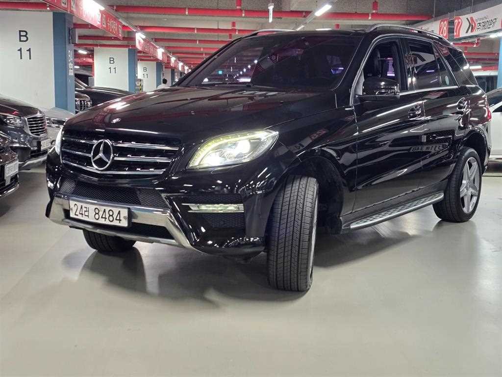 벤츠 M 클래스 뉴 M클래스 W166 ML350 블루텍 4매틱 이미지 2