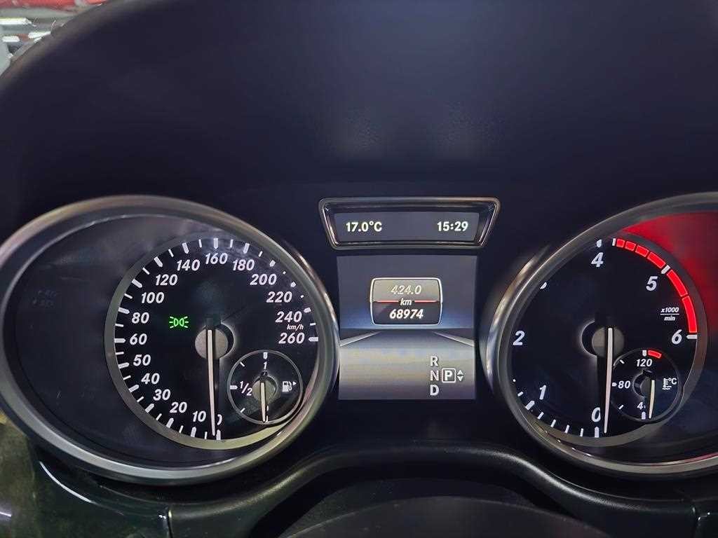 벤츠 M 클래스 뉴 M클래스 W166 ML350 블루텍 4매틱 이미지 4