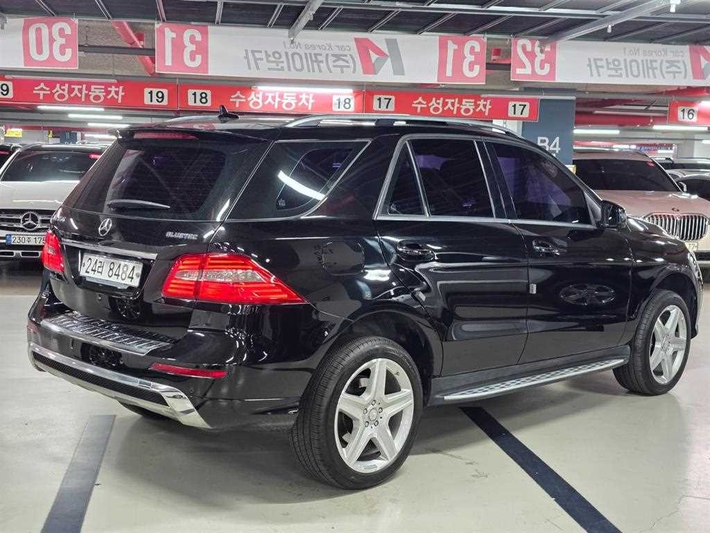 벤츠 M 클래스 뉴 M클래스 W166 ML350 블루텍 4매틱 이미지 5