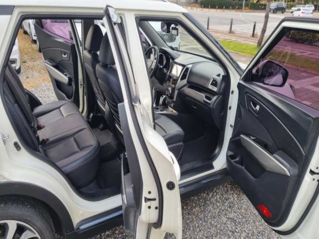 KG모빌리티(쌍용) 티볼리 가솔린 2WD 1.6 LX 고급형 이미지 10