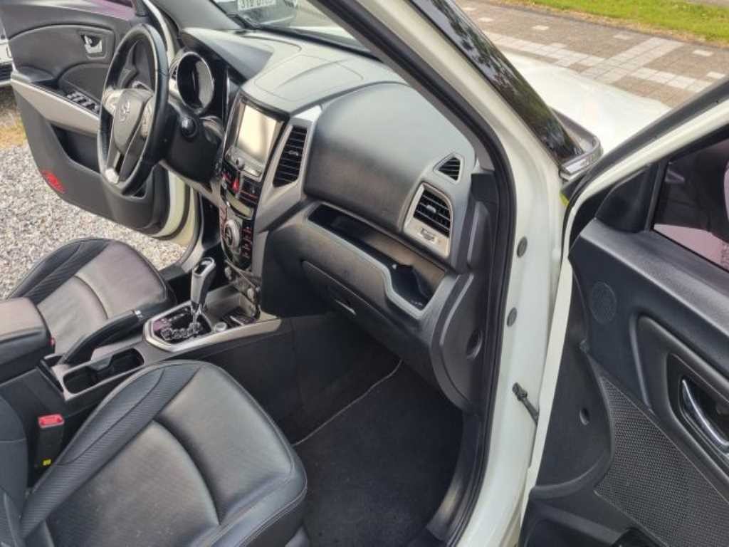KG모빌리티(쌍용) 티볼리 가솔린 2WD 1.6 LX 고급형 이미지 11
