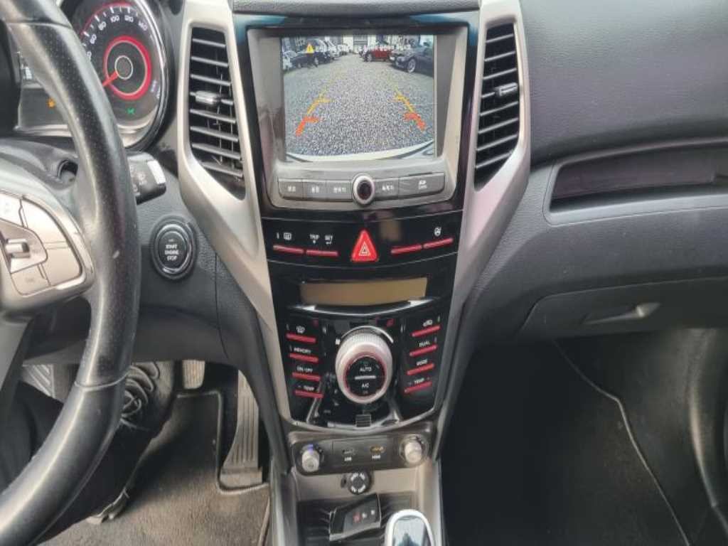KG모빌리티(쌍용) 티볼리 가솔린 2WD 1.6 LX 고급형 이미지 17