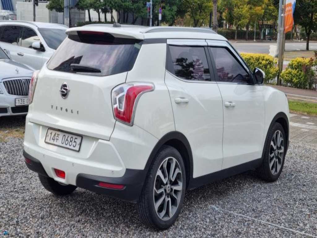 KG모빌리티(쌍용) 티볼리 가솔린 2WD 1.6 LX 고급형 이미지 4