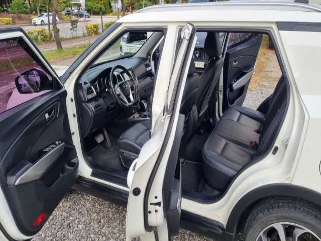 KG모빌리티(쌍용) 티볼리 가솔린 2WD 1.6 LX 고급형 이미지 8