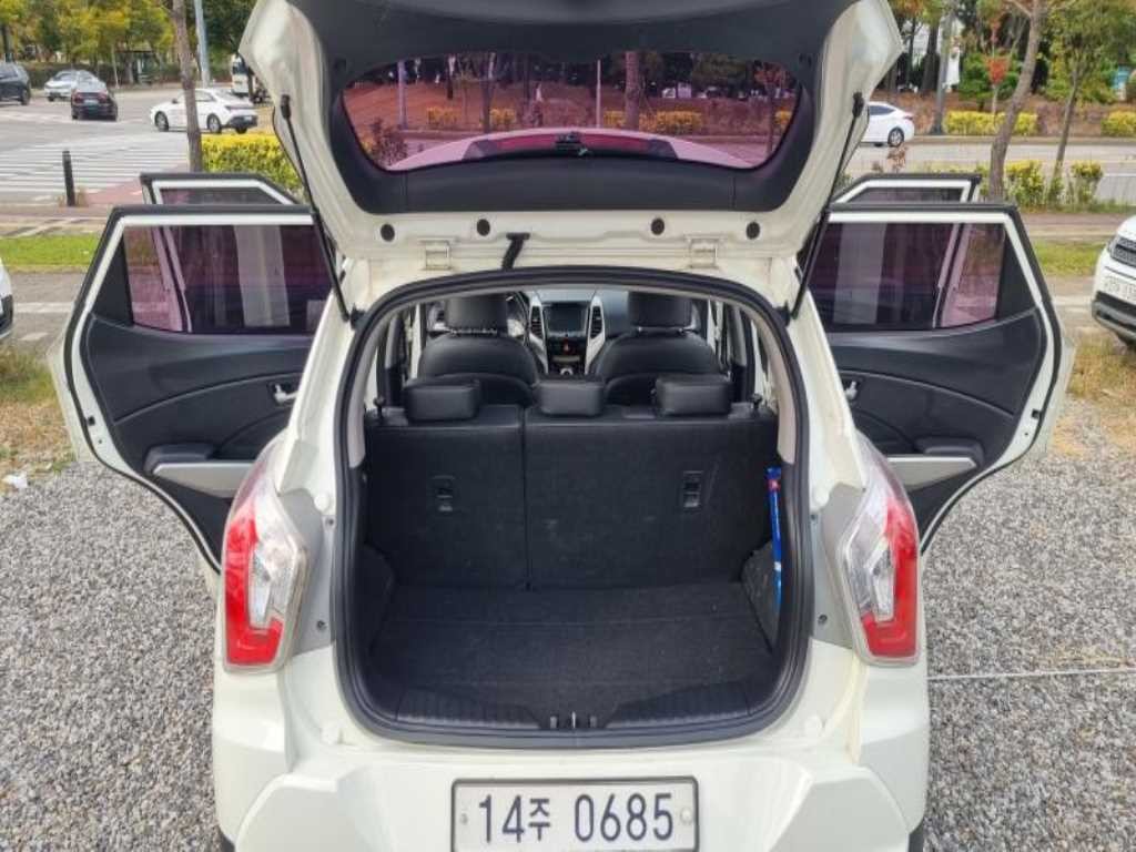 KG모빌리티(쌍용) 티볼리 가솔린 2WD 1.6 LX 고급형 이미지 9