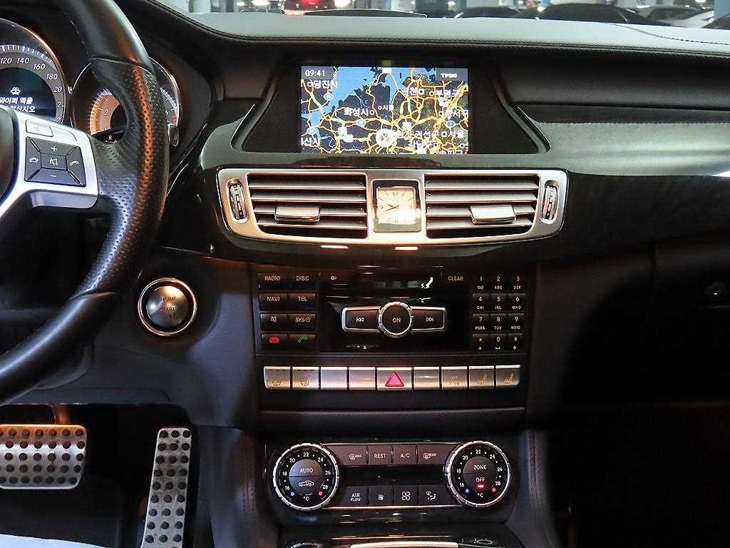 벤츠 CLS 클래스 CLS클래스 W218 CLS 350 AMG 스포츠팩 이미지 11