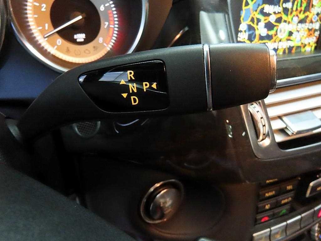 벤츠 CLS 클래스 CLS클래스 W218 CLS 350 AMG 스포츠팩 이미지 12