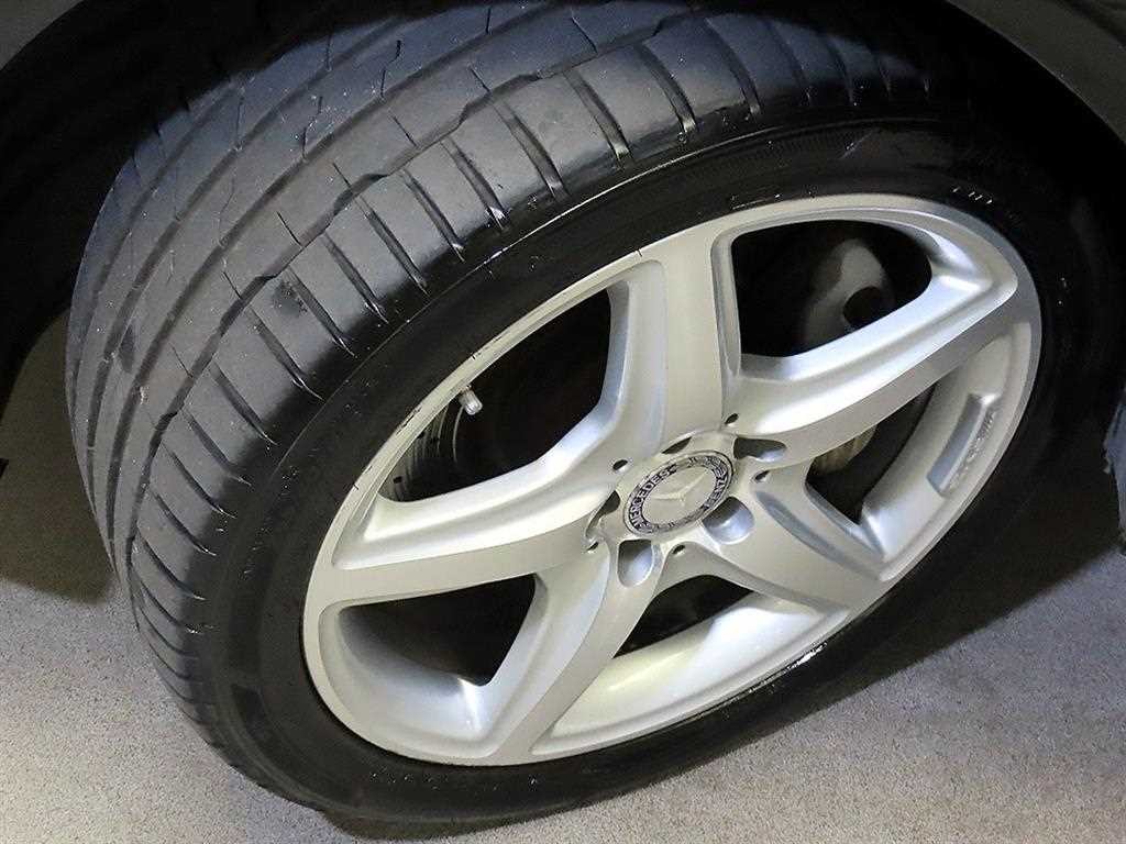벤츠 CLS 클래스 CLS클래스 W218 CLS 350 AMG 스포츠팩 이미지 20