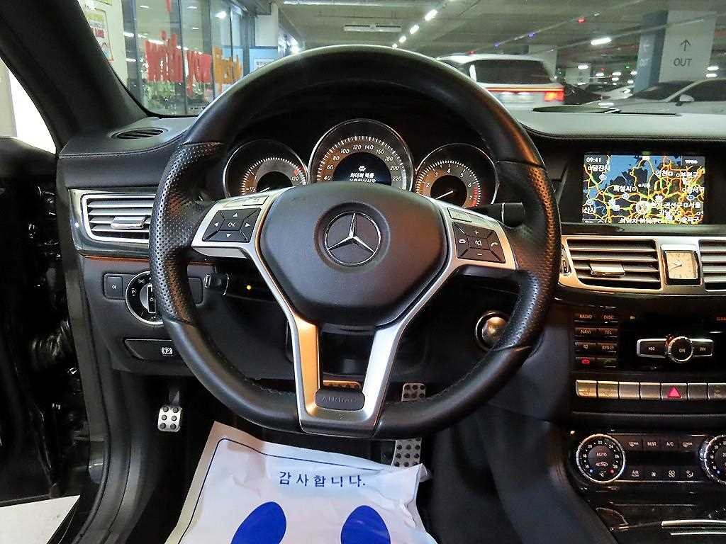 벤츠 CLS 클래스 CLS클래스 W218 CLS 350 AMG 스포츠팩 이미지 8