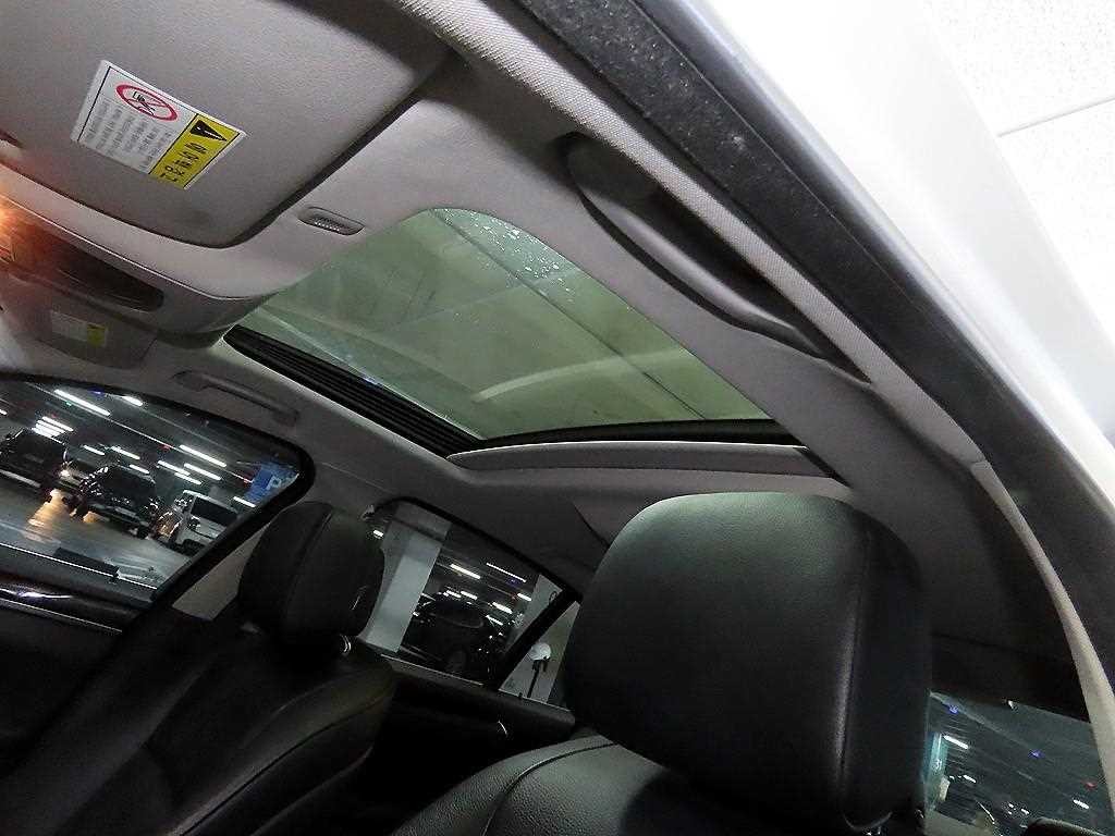 BMW 5시리즈 5시리즈 (F10) 520d 이미지 17