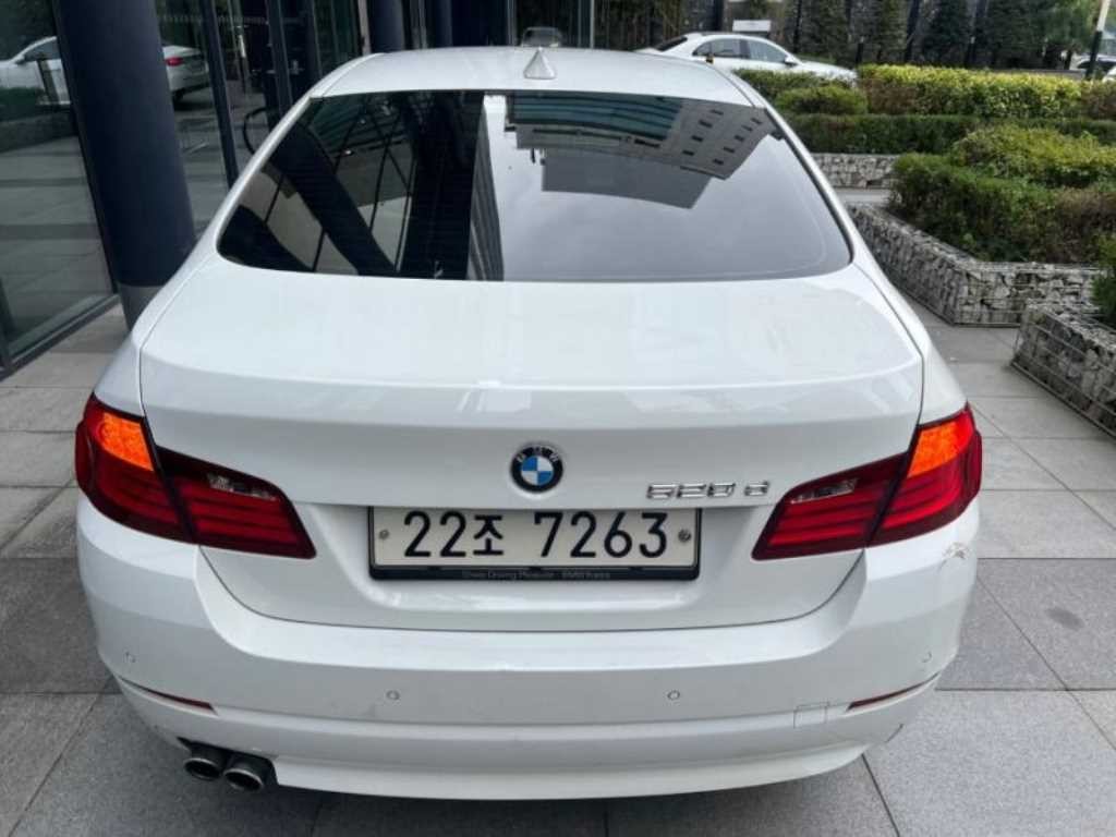 BMW 5시리즈 5시리즈 (F10) 520d 이미지 2