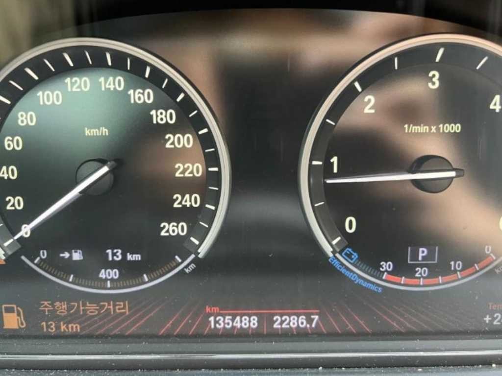 BMW 5시리즈 5시리즈 (F10) 520d 이미지 3