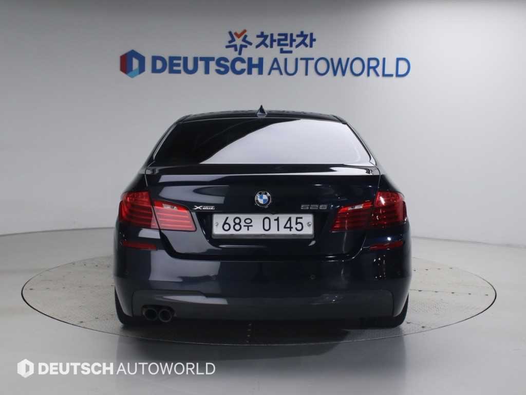 BMW 5시리즈 5시리즈 (F10) 528i xDrive M 에어로 다이나믹 이미지 4