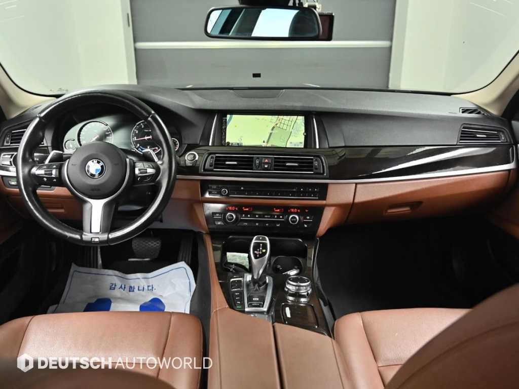 BMW 5시리즈 5시리즈 (F10) 528i xDrive M 에어로 다이나믹 이미지 7
