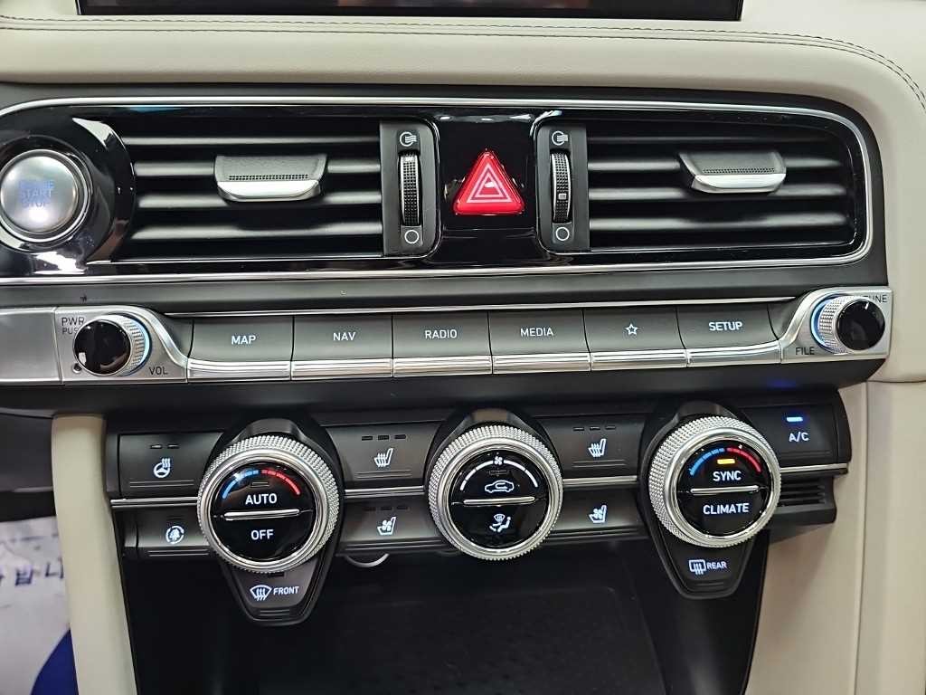 제네시스 G70 더 뉴 G70 가솔린 2.0T 2WD 이미지 10