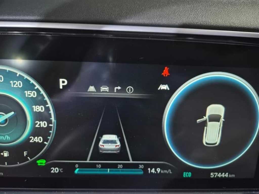 현대 투싼 투싼 하이브리드(NX4) 2WD 인스퍼레이션 이미지 9